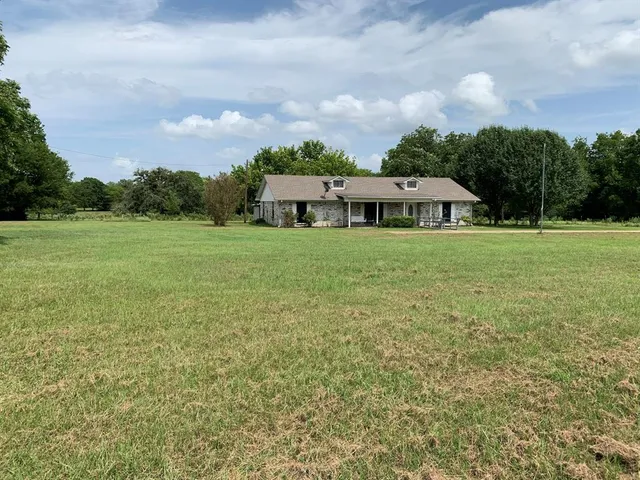 $2,250 | 590 County Road 1570, Alba, TX 75410