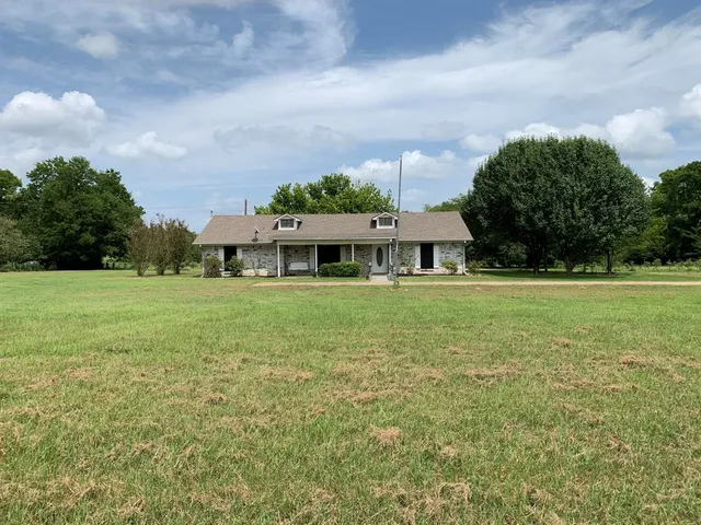 $2,250 | 590 County Road 1570, Alba, TX 75410