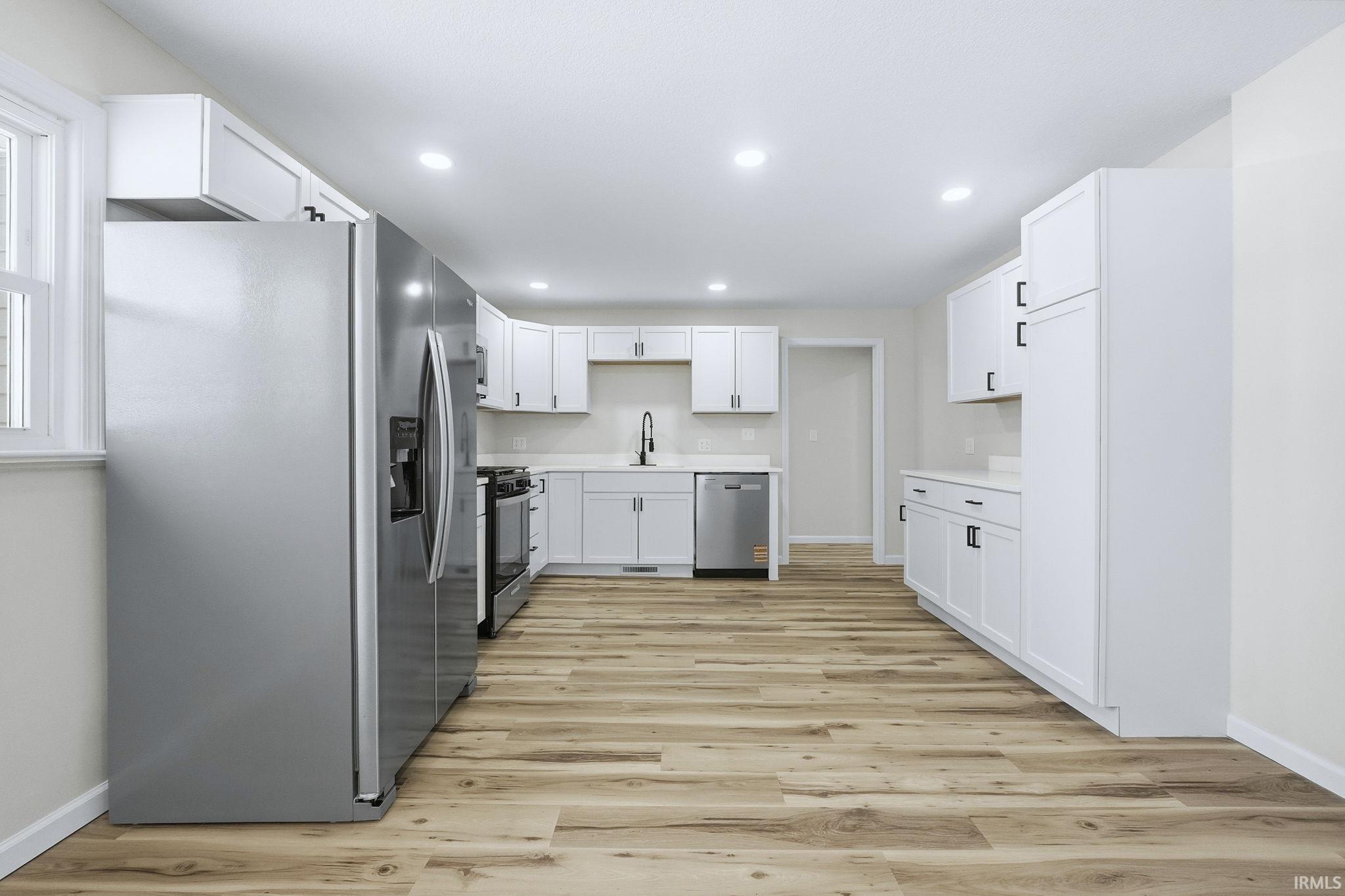 6518 Hazelett Road Fort Wayne, IN 46835 - Photo 10 of 28