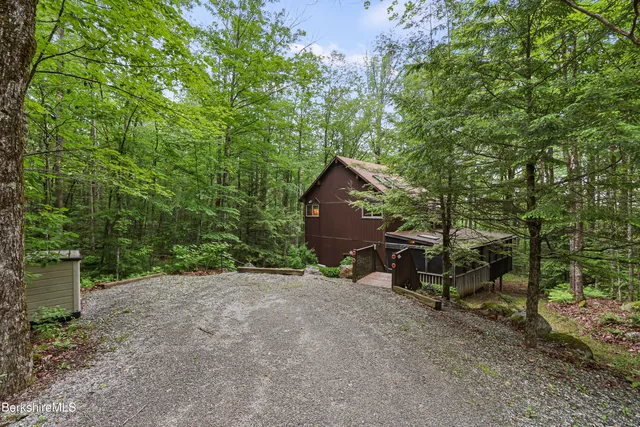 $475,000 | 377 Highland Way, Sandisfield, MA 01255