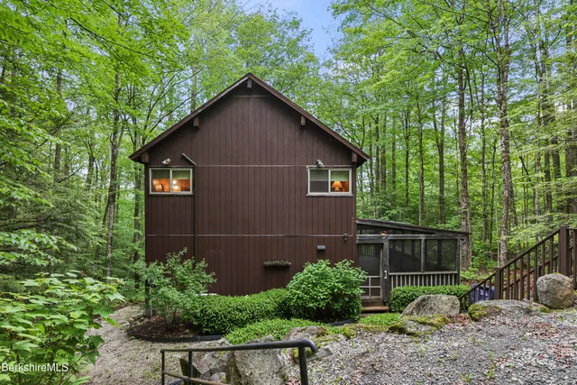 $475,000 | 377 Highland Way, Sandisfield, MA 01255
