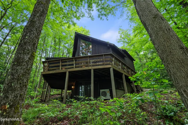 $475,000 | 377 Highland Way, Sandisfield, MA 01255