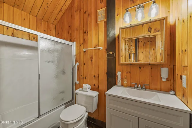 $475,000 | 377 Highland Way, Sandisfield, MA 01255