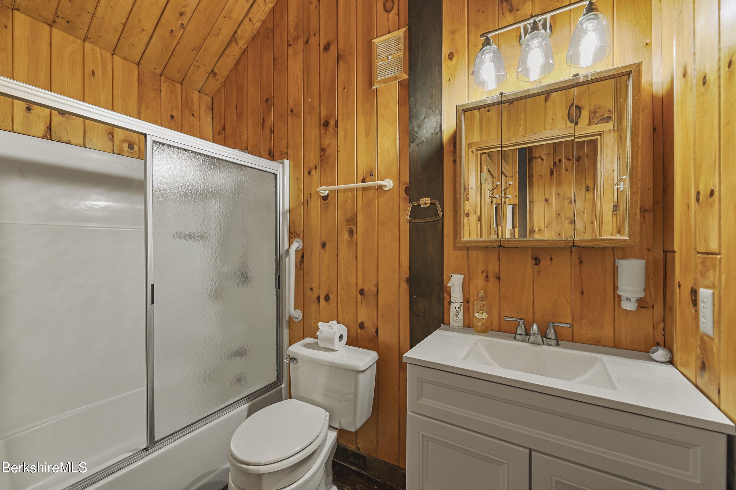 377 Highland Way Sandisfield, MA 01255 - Photo 36 of 61 33-Second Floor Primary Bathroom