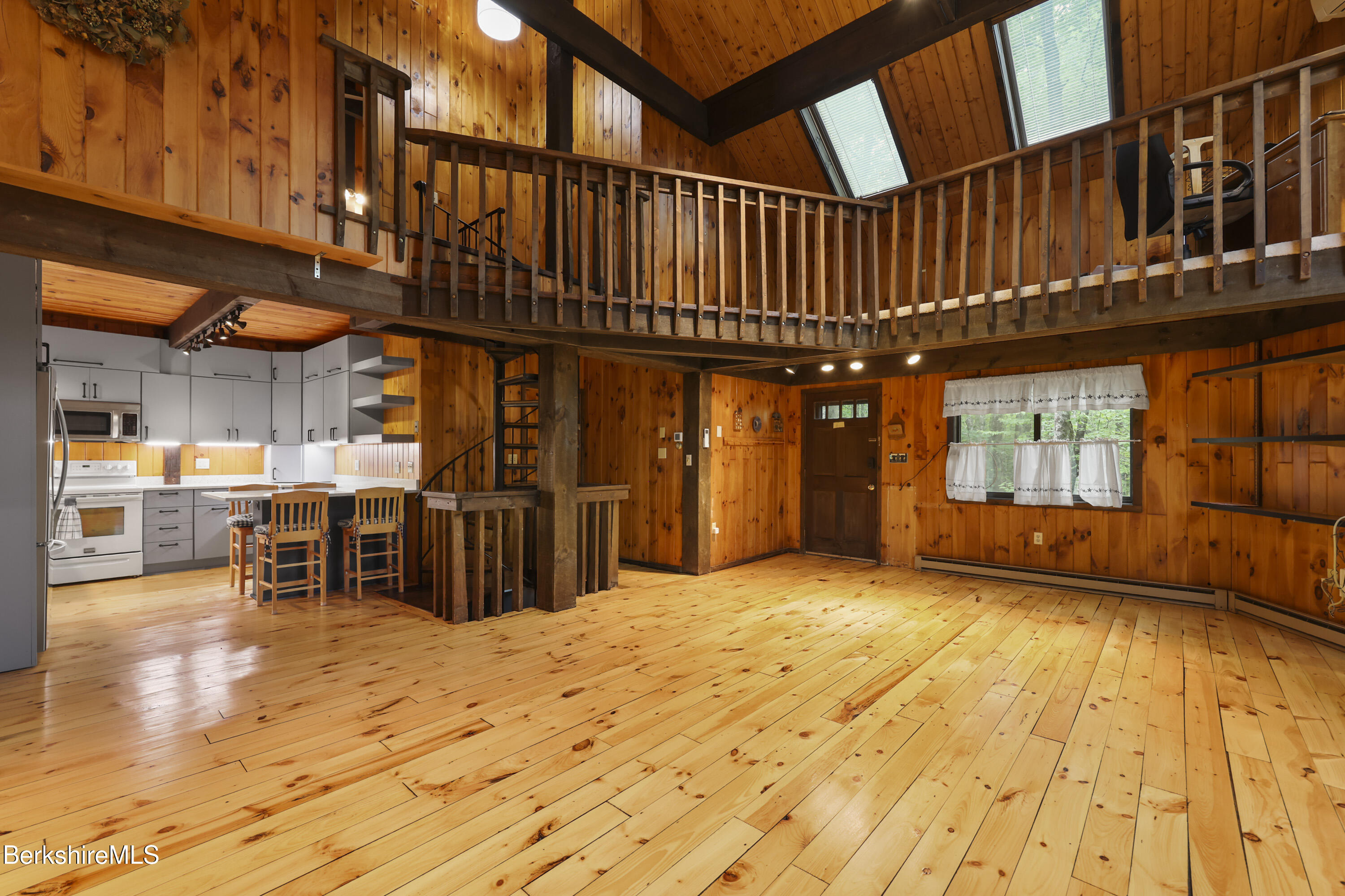 377 Highland Way Sandisfield, MA 01255 - Photo 7 of 61 16-Living Room