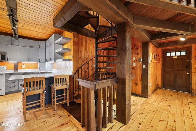 $475,000 | 377 Highland Way, Sandisfield, MA 01255