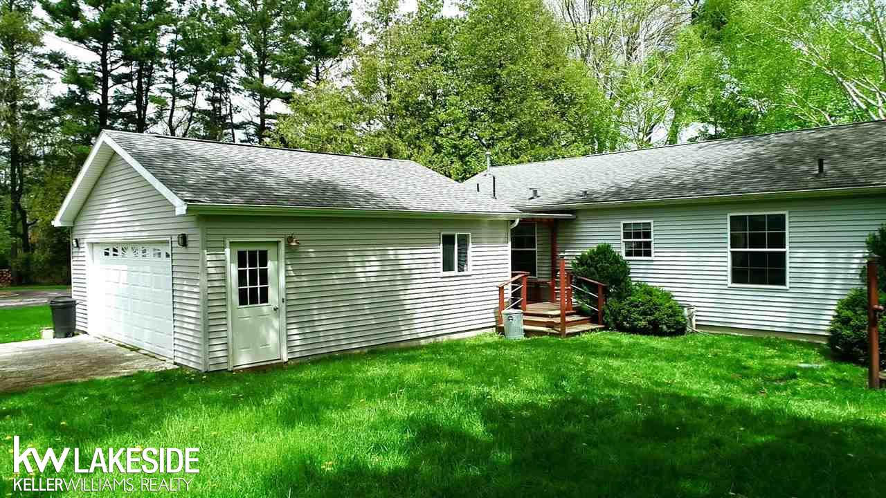 4735 Lakeshore Road Lexington, MI 48450 - Photo 46 of 75