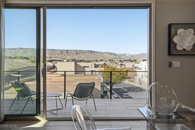 $950,000 | 10873 Crimson Cliffs Avenue, Las Vegas, NV 89135