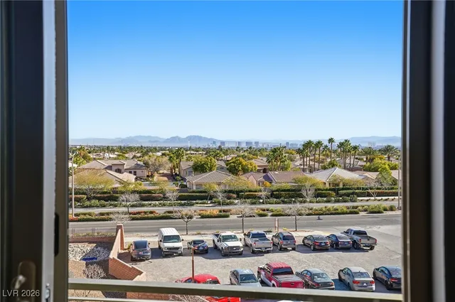 $950,000 | 10873 Crimson Cliffs Avenue, Las Vegas, NV 89135