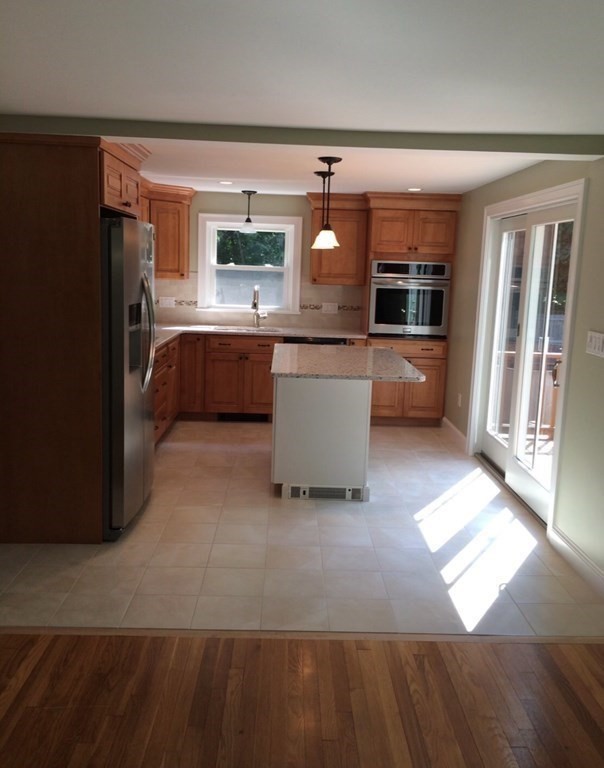 9 Dyer Road Beverly, MA 01915 - Photo 12 of 33 Gallery Image 12