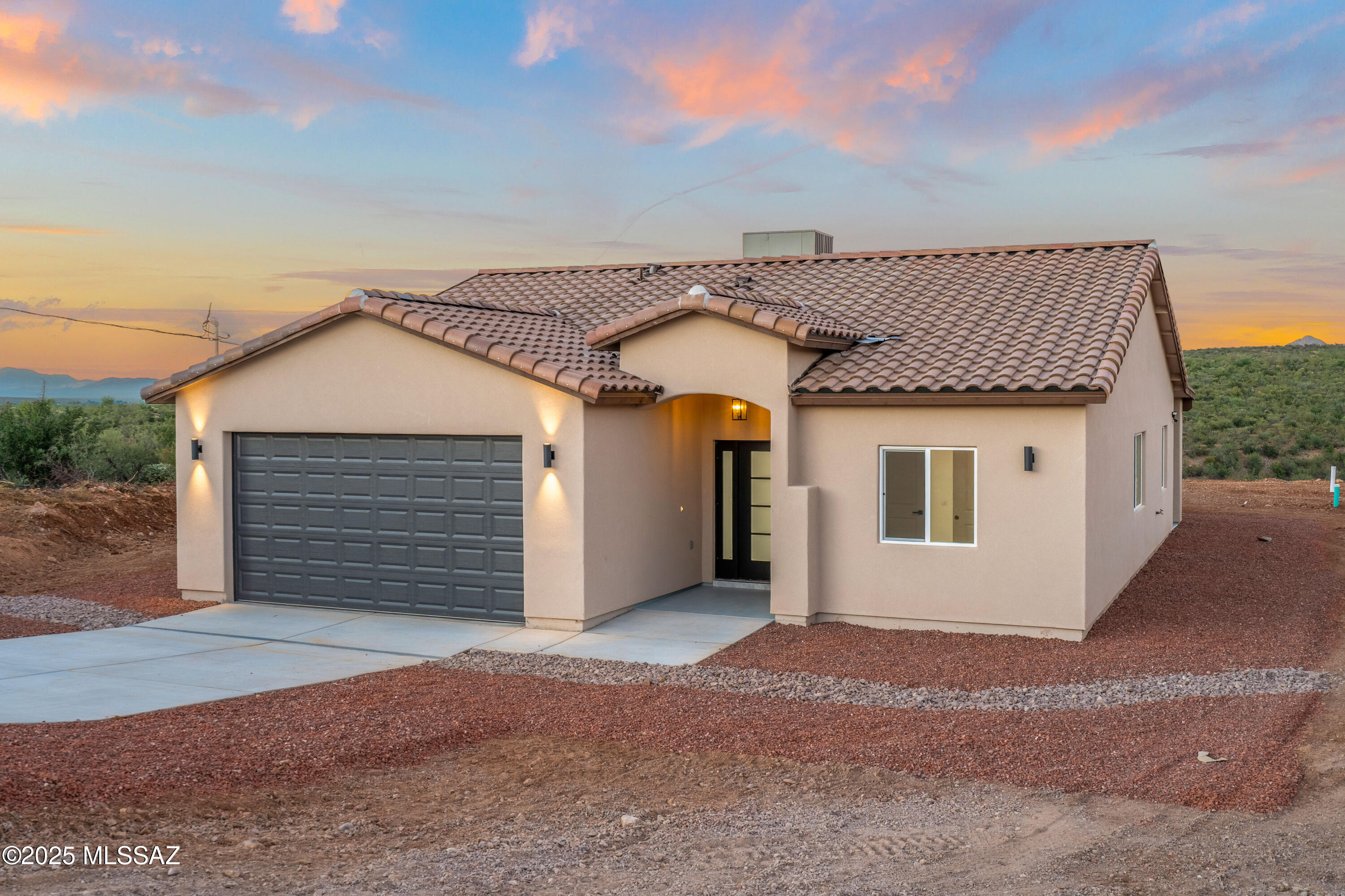 1866 Circulo Bulgaro Rio Rico, AZ 85648 - Photo 2 of 35 Gallery Image 2