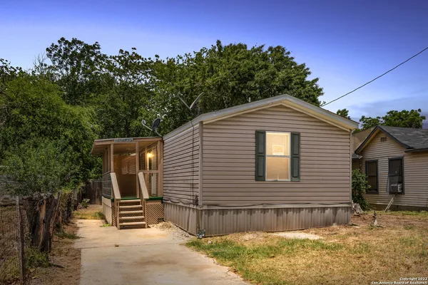 $135,000 | 311 North Reed Street, Pleasanton, TX 78064