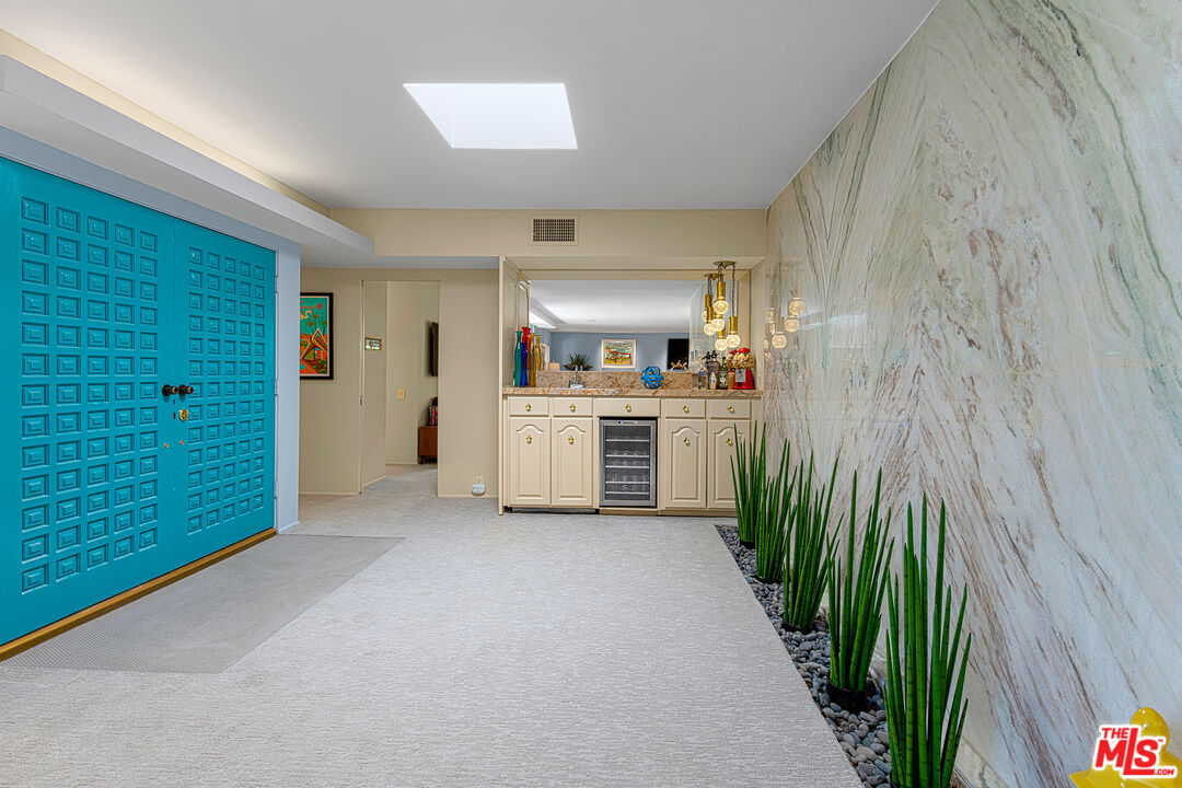 500 West Arenas Road, Unit 8 Palm Springs, CA 92262 - Photo 7 of 36