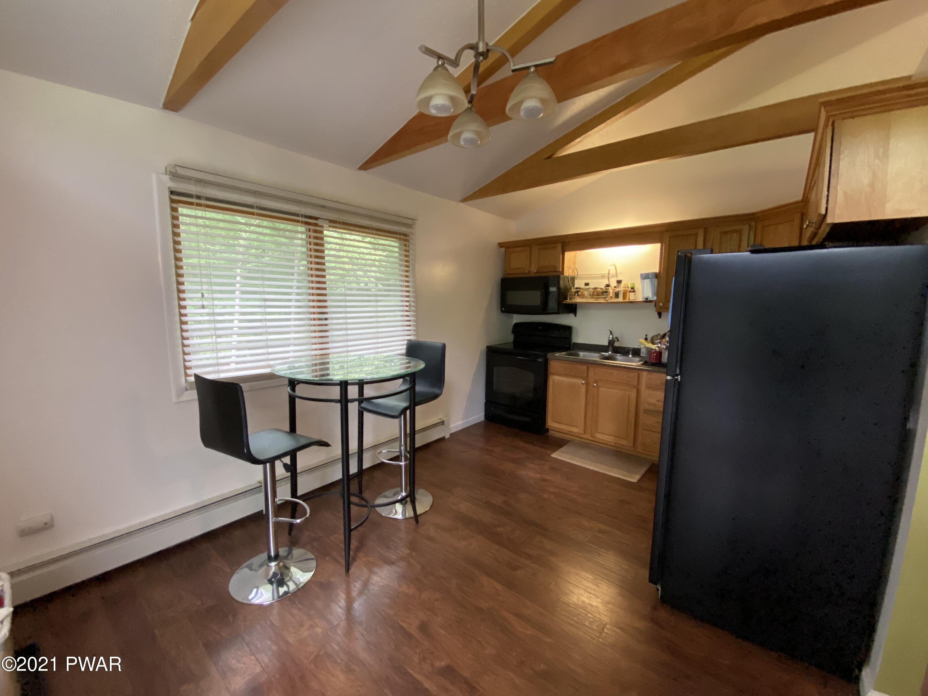 118 Ridge Drive Milford, PA 18337 - Photo 5 of 20