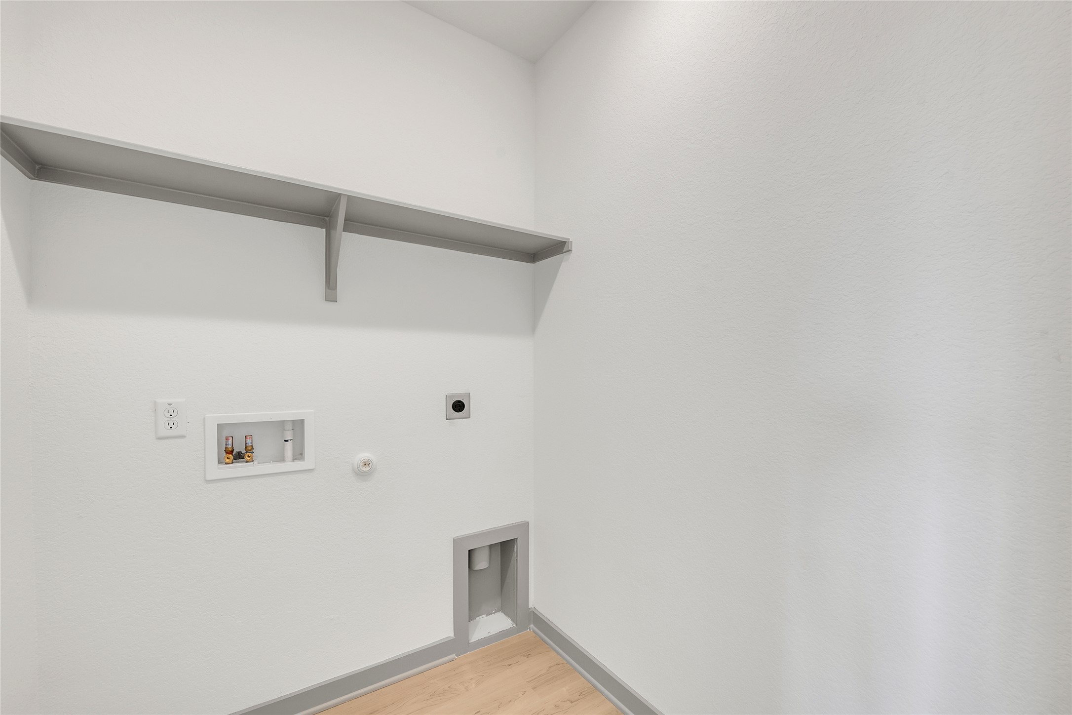 270 Boatright Boulevard Jarrell, TX 76537 - Photo 16 of 30 a view of an empty room