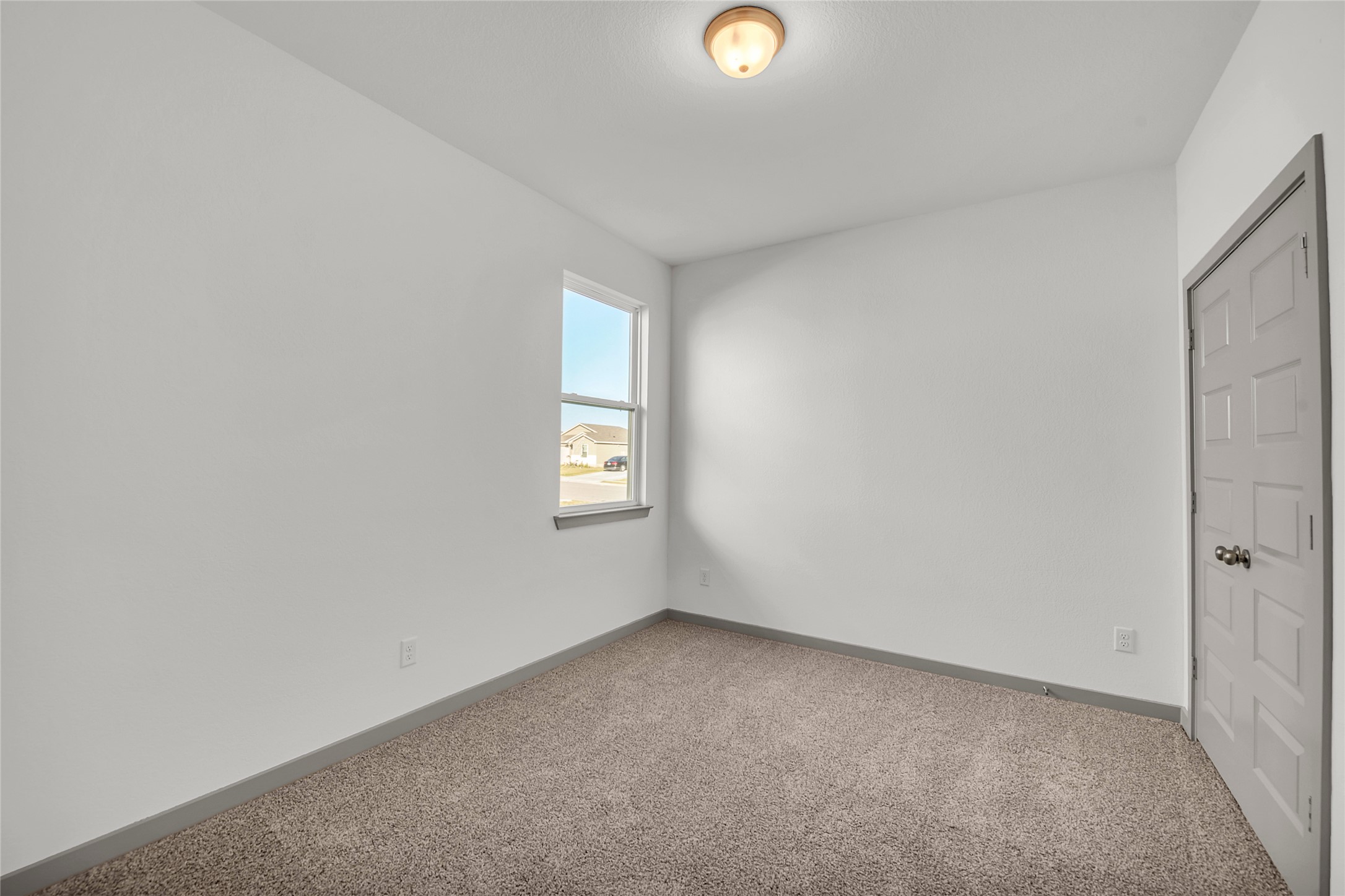 270 Boatright Boulevard Jarrell, TX 76537 - Photo 8 of 30 an empty room with windows