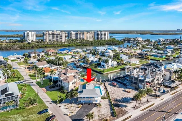 $1,600,000 | 100 Tarpon Road, Fort Myers Beach, FL 33931