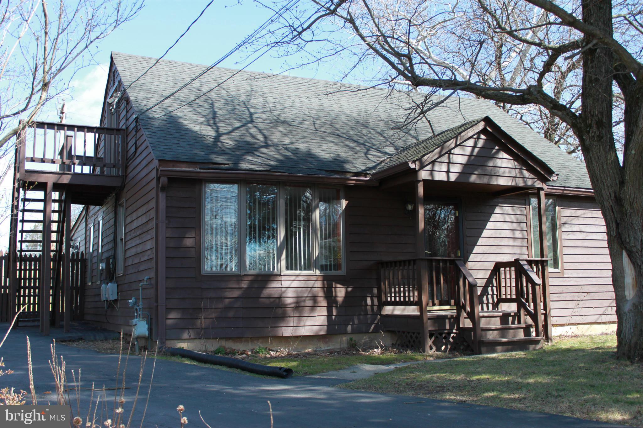 31 Village Road Pikesville, MD 21208 - Photo 1 of 14 Exterior (Front)