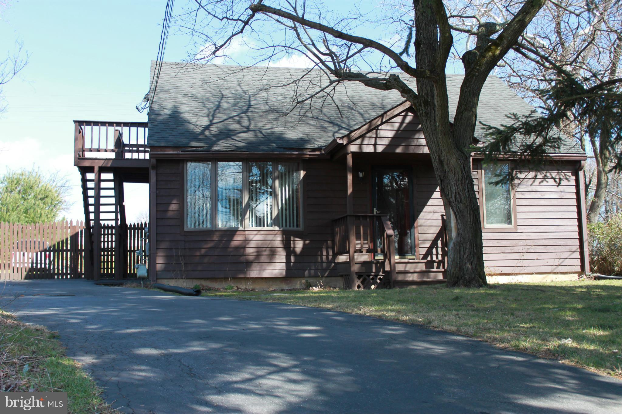 31 Village Road Pikesville, MD 21208 - Photo 11 of 14 Exterior (General)