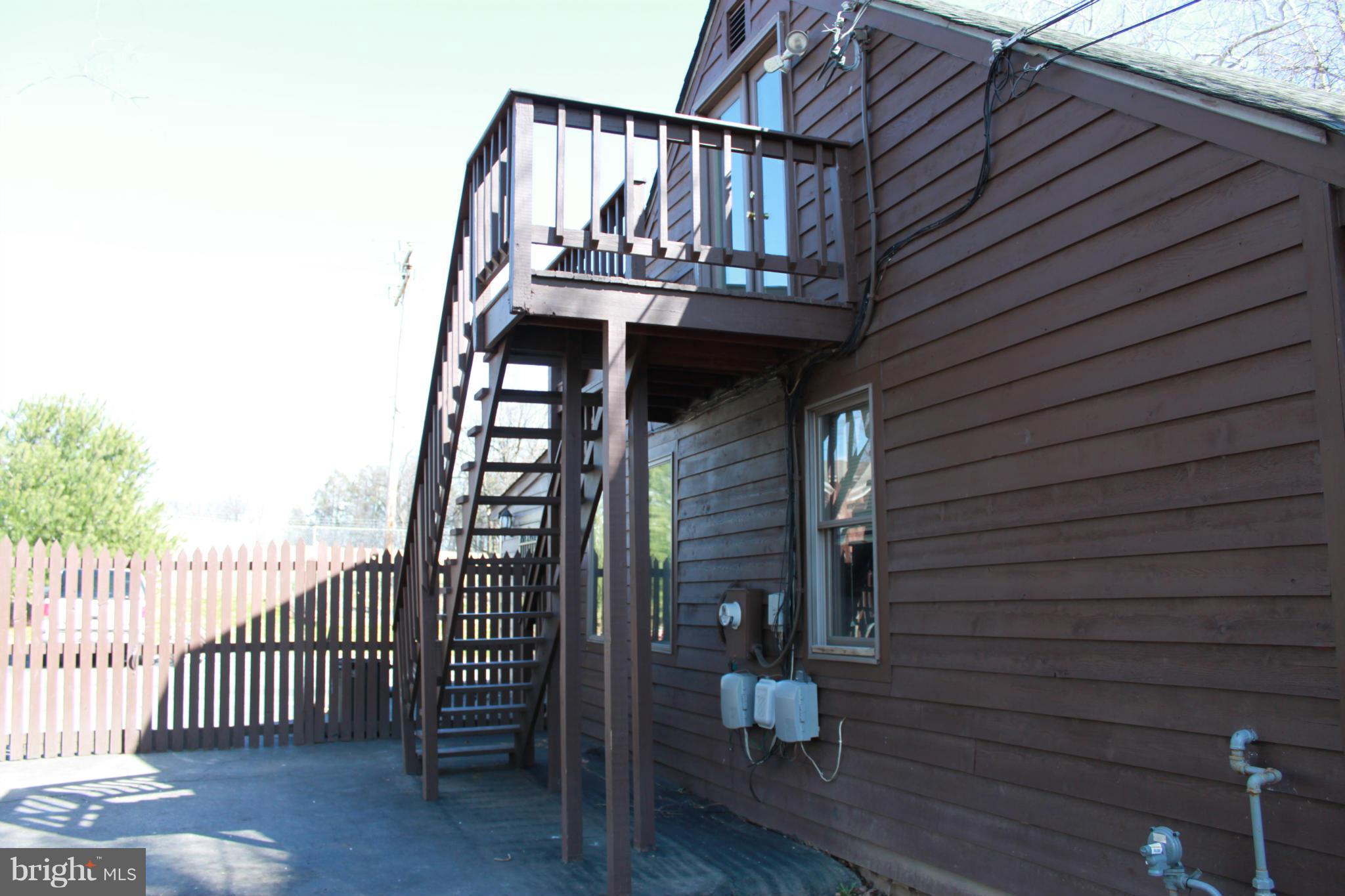 31 Village Road Pikesville, MD 21208 - Photo 13 of 14 Exterior (General)