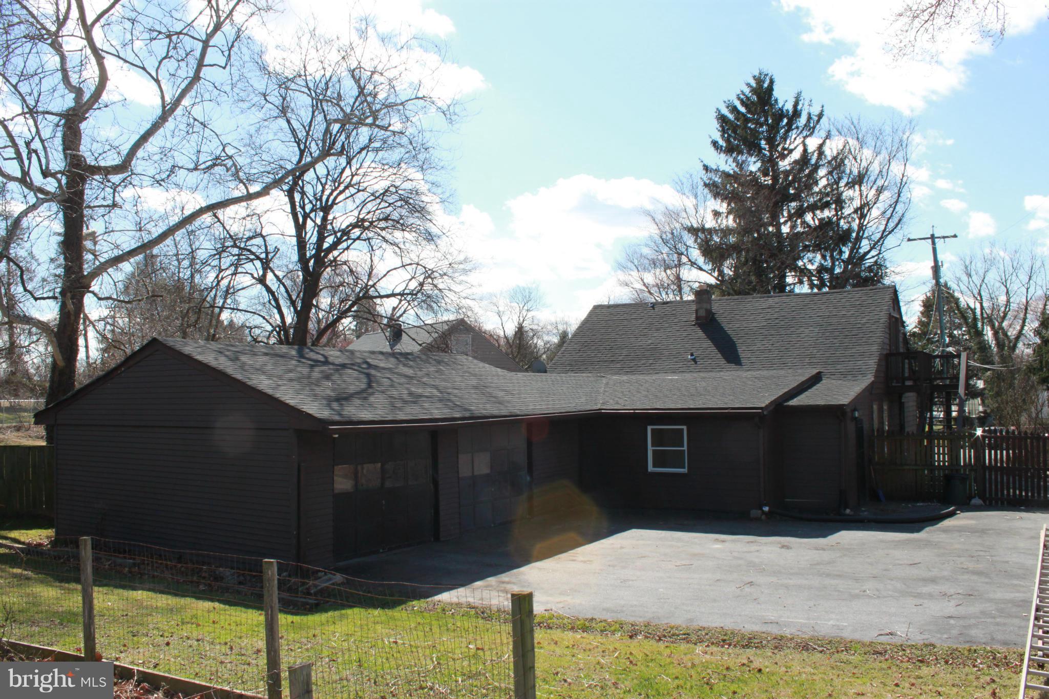 31 Village Road Pikesville, MD 21208 - Photo 14 of 14 Exterior (Rear)
