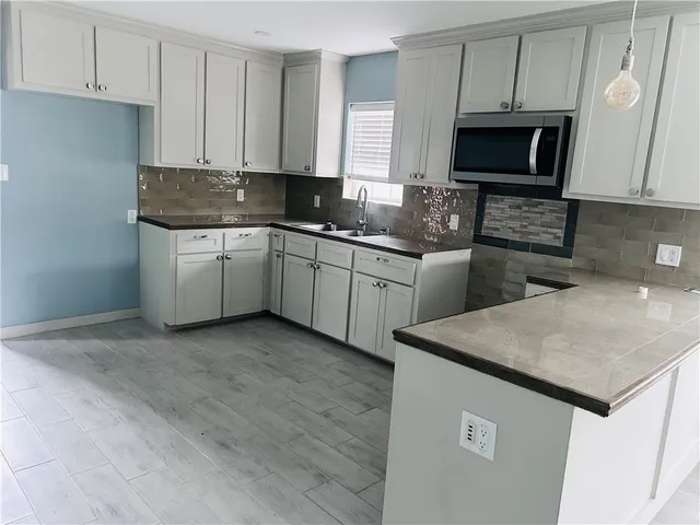 $1,200 | 516 East 6th Street, Unit A, Alice, TX 78332