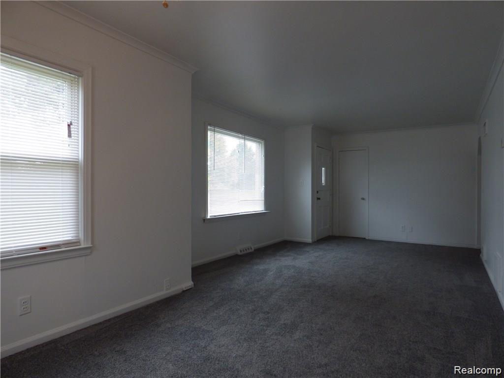 43083 Mound Road Sterling Heights, MI 48314 - Photo 3 of 15