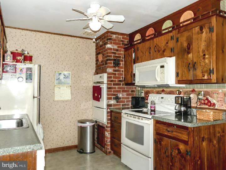 51 Cherokee Road Doylestown, PA 18901 - Photo 13 of 25 Kitchen