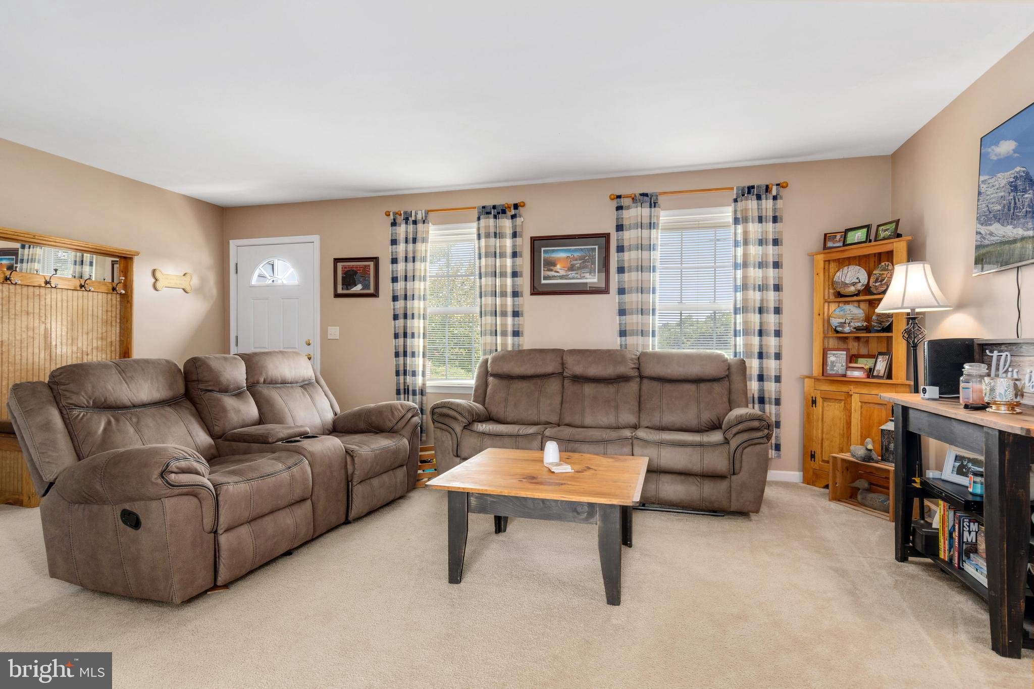 25131 Smithville Road Worton, MD 21678 - Photo 6 of 29 Plenty of space.. nice living room