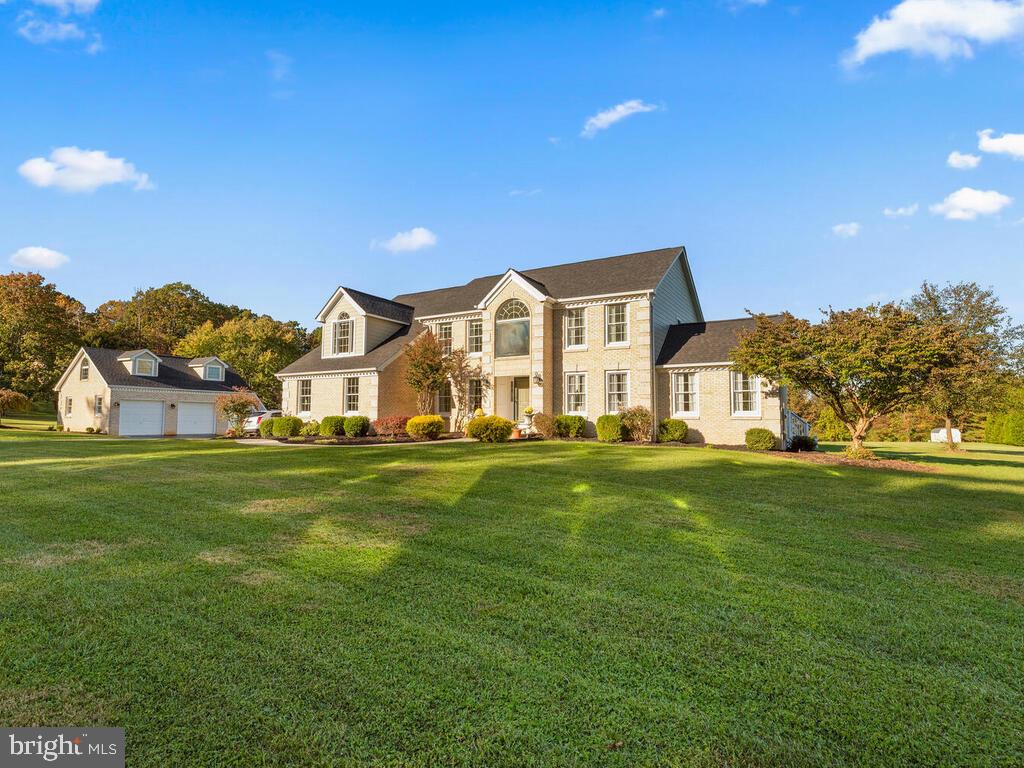 17624 Hardy Road Mount Airy, MD 21771 - Photo 4 of 54 Gallery Image 4