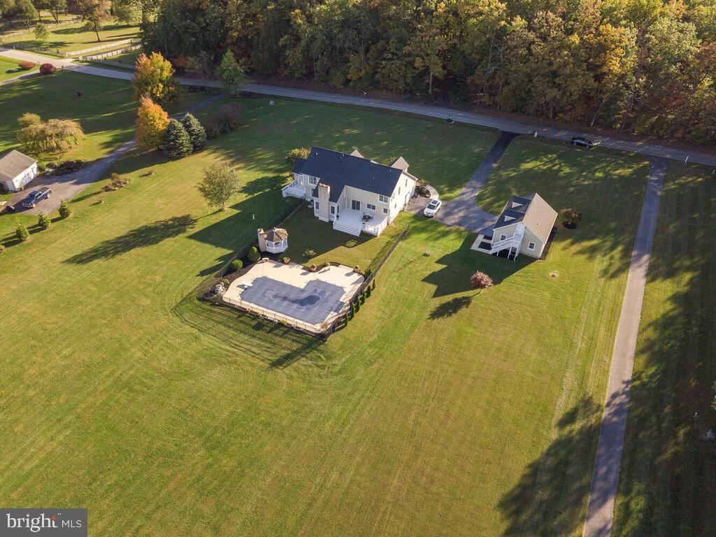 17624 Hardy Road Mount Airy, MD 21771 - Photo 10 of 54 Gallery Image 10