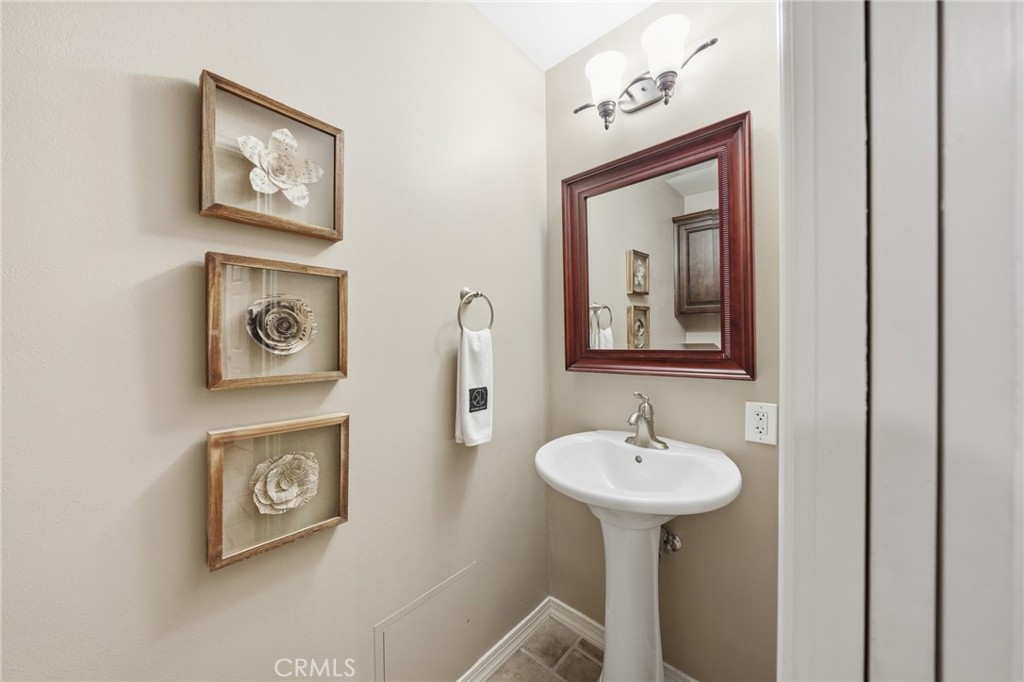 706 Nancy Lane Fullerton, CA 92831 - Photo 17 of 56 a bathroom with a sink and a mirror