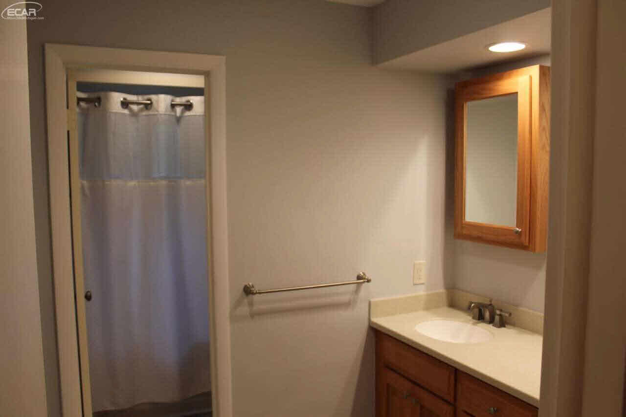 1488 North Dye Road Flint, MI 48532 - Photo 15 of 28 21203791-14.JPG