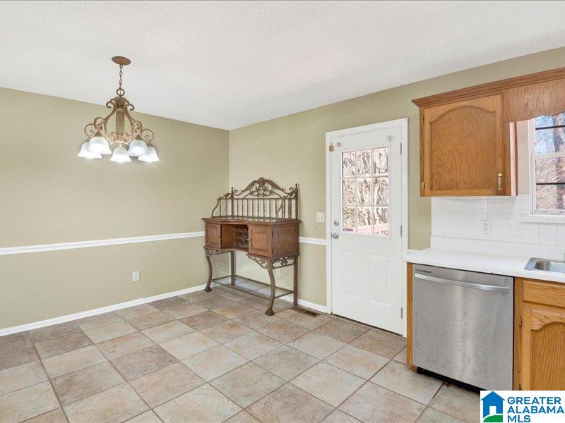 137 Elm Street Pleasant Grove, AL 35127 - Photo 6 of 19