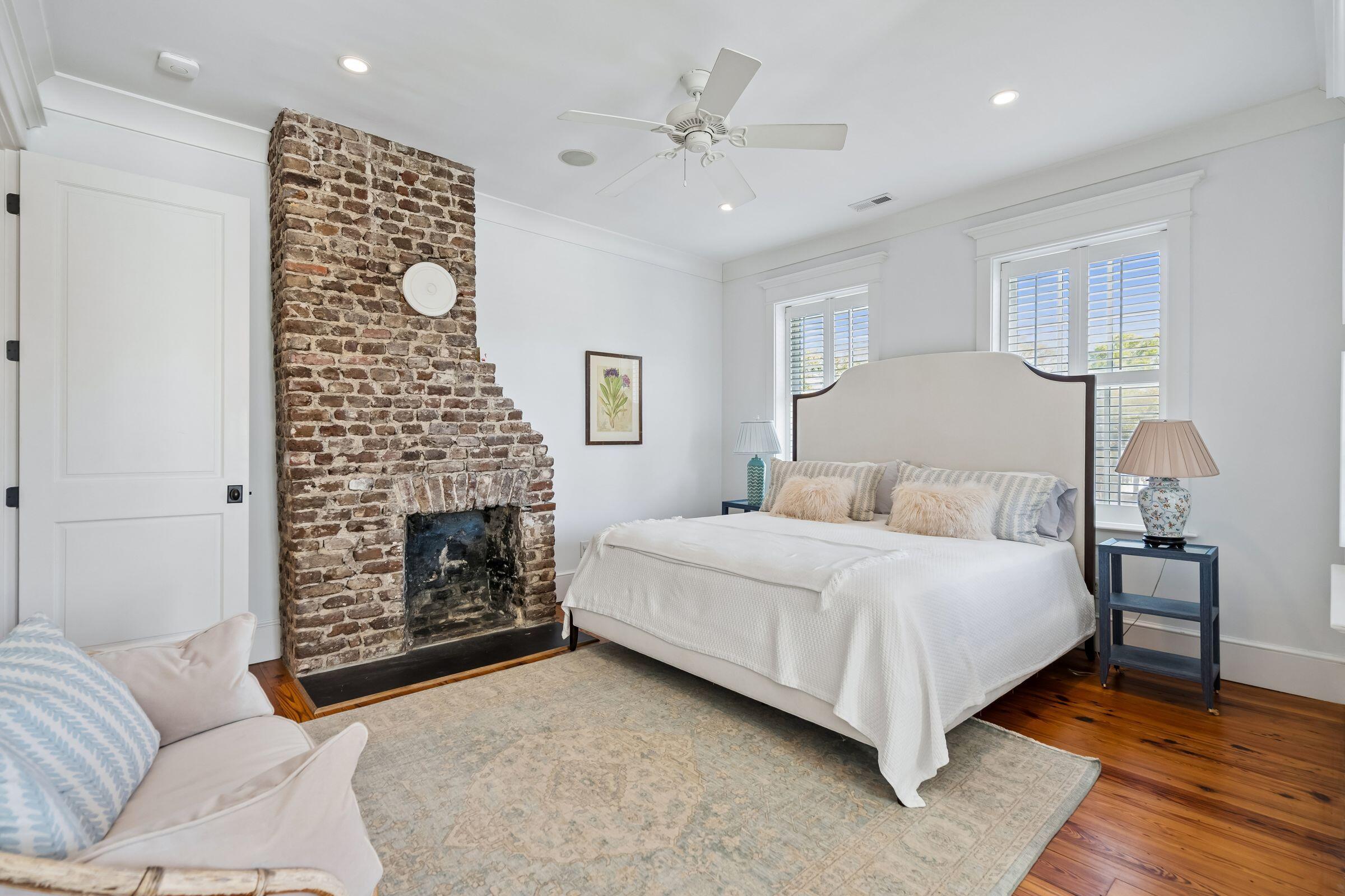218 Venning Street, Unit 3 Mount Pleasant, SC 29464 - Photo 32 of 64 220 Venning St-Keen Eye Marketing-36