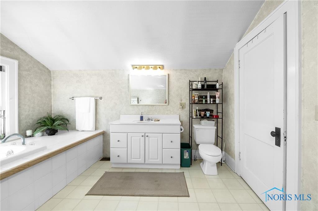 10040 South River Road Waterville, OH 43566 - Photo 29 of 50 Gallery Image 29