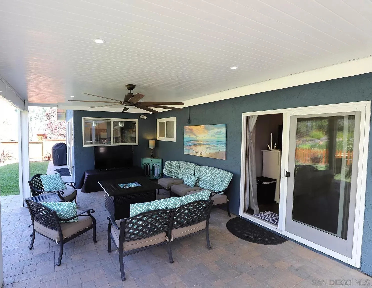2132 Pleasant Grove Road Encinitas, CA 92024 - Photo 18 of 21 a living room with furniture and a window