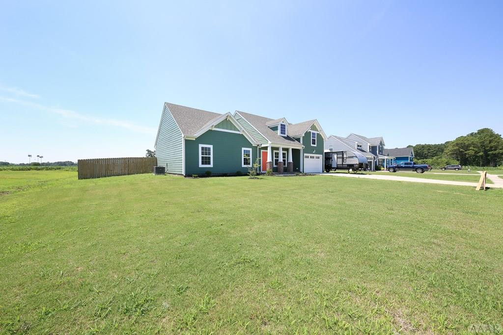 117 Elrod Road Moyock, NC 27958 - Photo 3 of 40 Large front yard in Moyock, NC