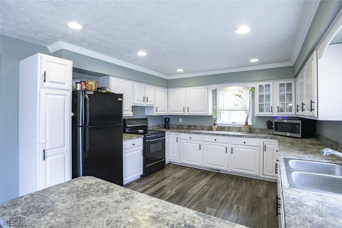 1852 Ridgewood Road Wadsworth, OH 44281 - Photo 11 of 38 Gallery Image 11