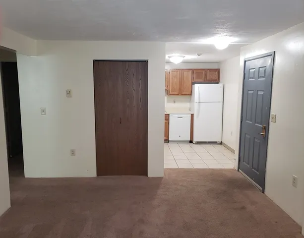 $1,600 | 135 Union Street, Unit 38, Leominster, MA 01453