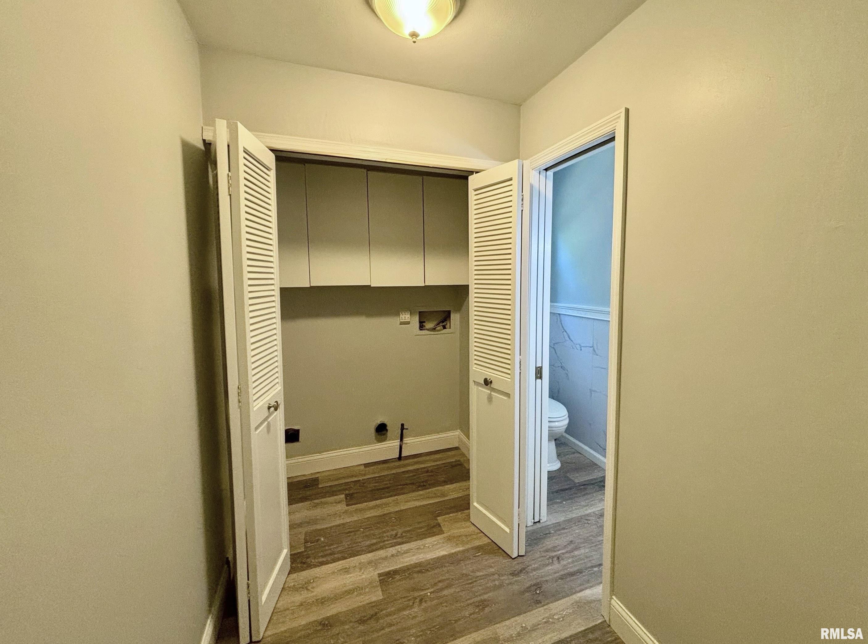 6503 North Post Oak Road Peoria, IL 61615 - Photo 17 of 49 Gallery Image 17
