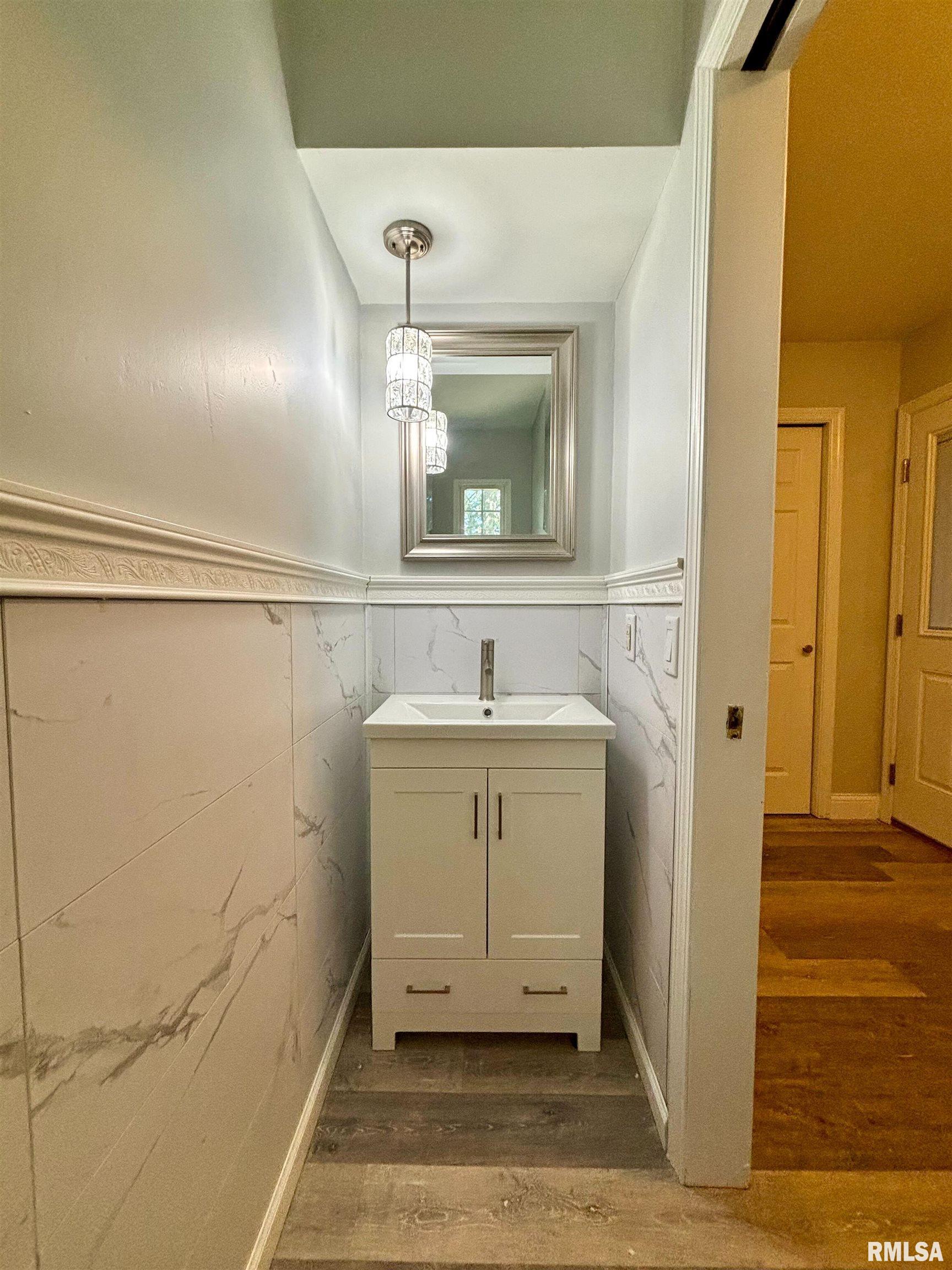 6503 North Post Oak Road Peoria, IL 61615 - Photo 18 of 49 Gallery Image 18