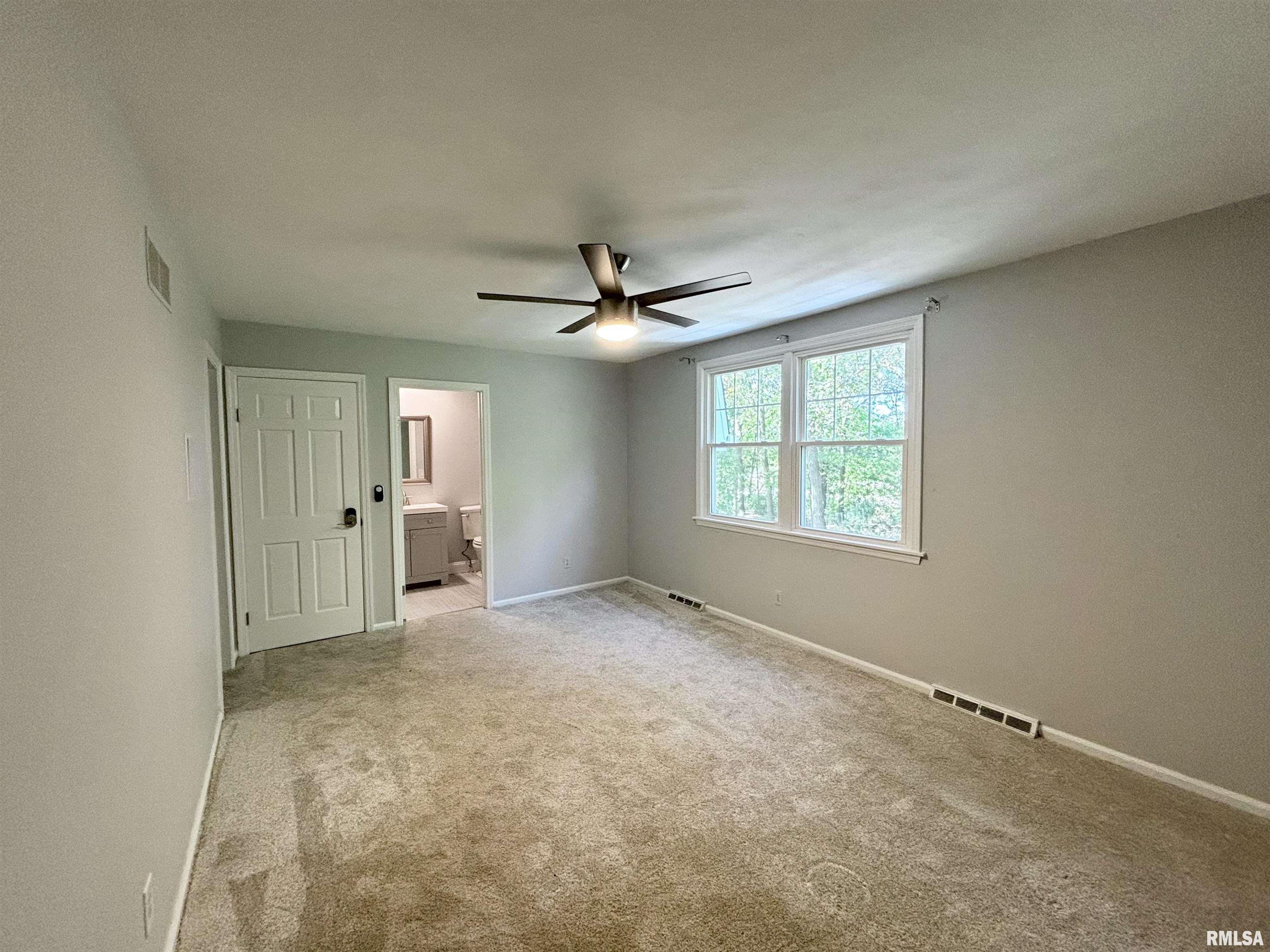 6503 North Post Oak Road Peoria, IL 61615 - Photo 20 of 49 Gallery Image 20