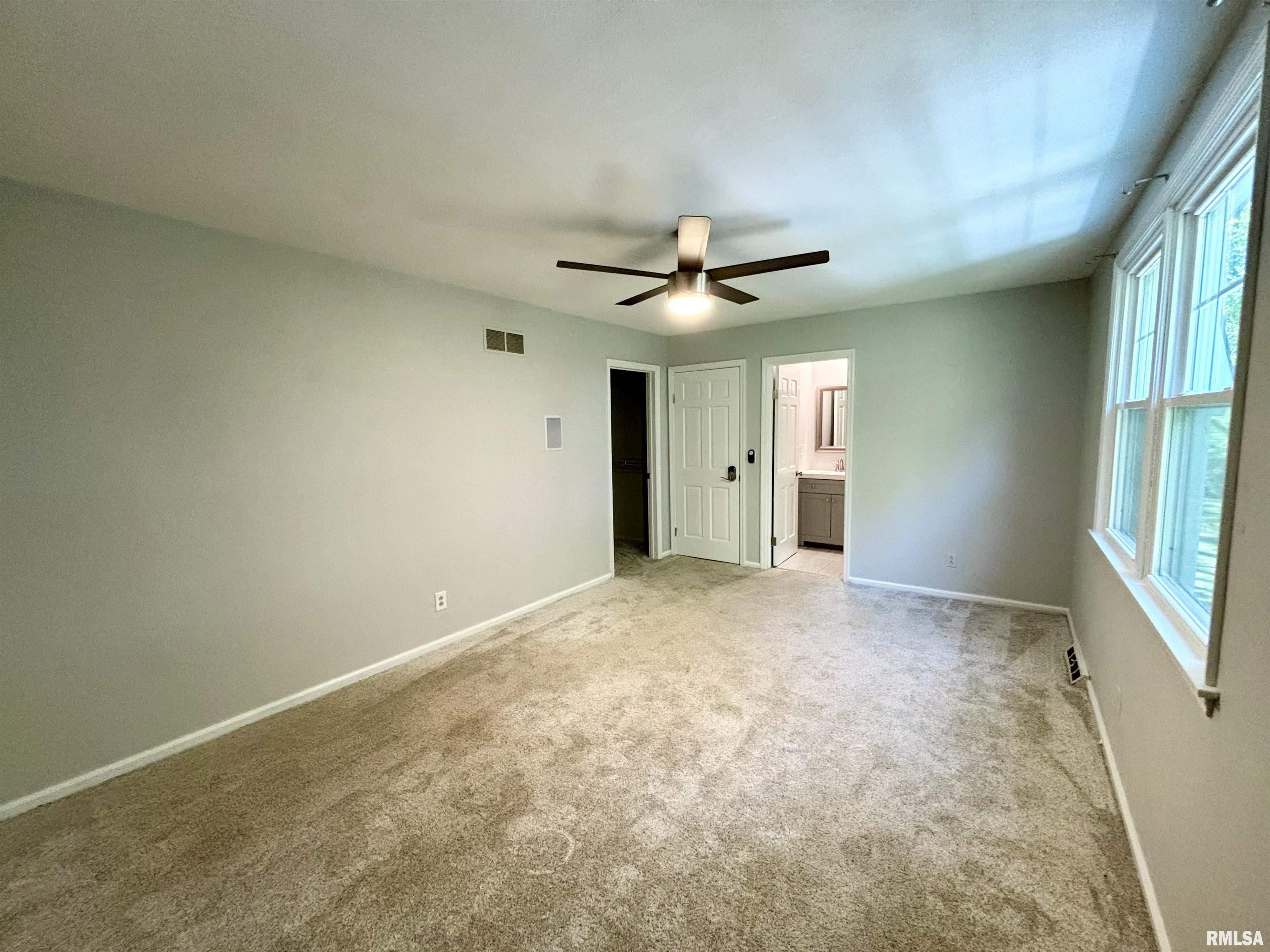 6503 North Post Oak Road Peoria, IL 61615 - Photo 21 of 49 Gallery Image 21