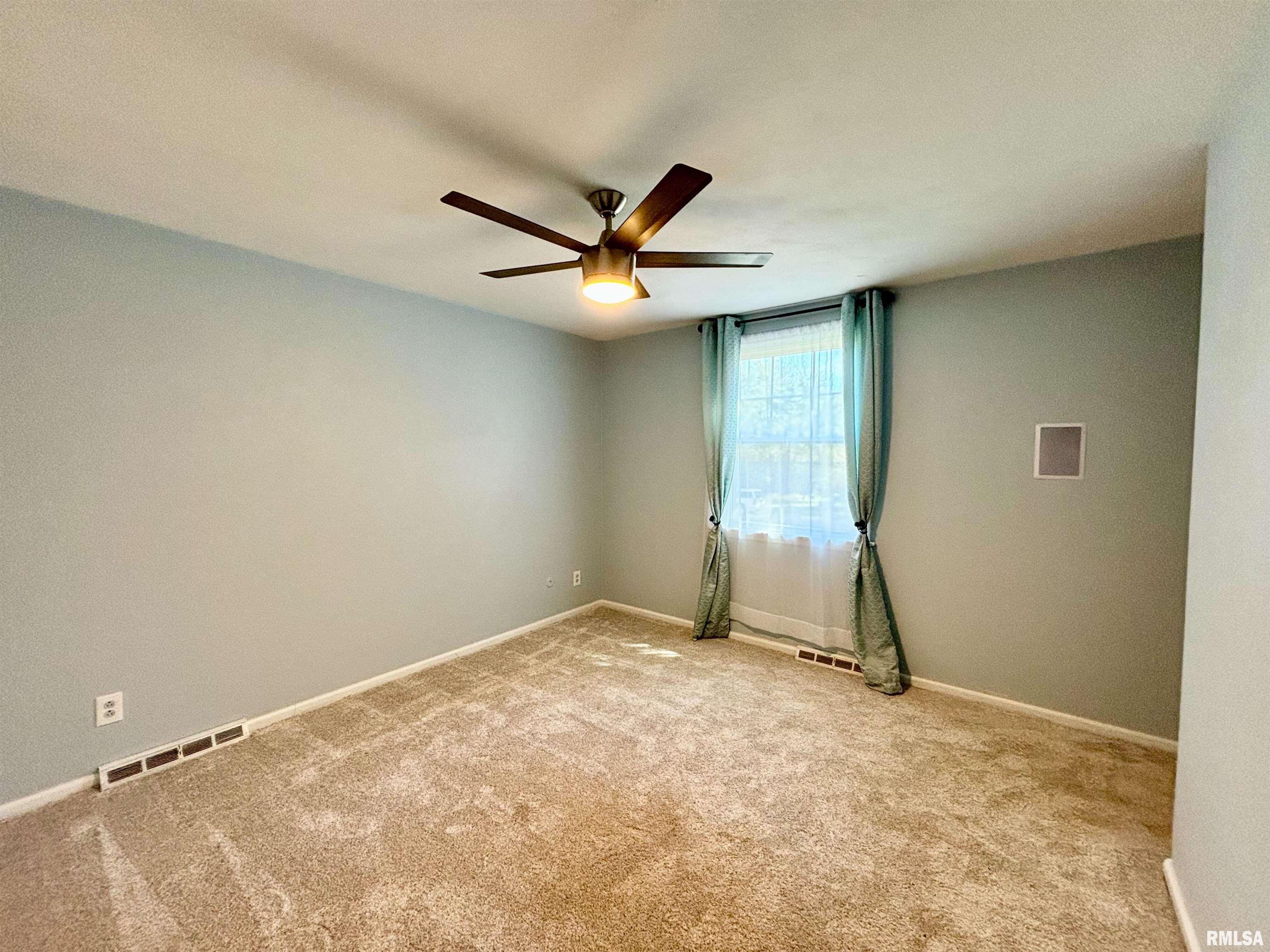 6503 North Post Oak Road Peoria, IL 61615 - Photo 34 of 49 Gallery Image 34