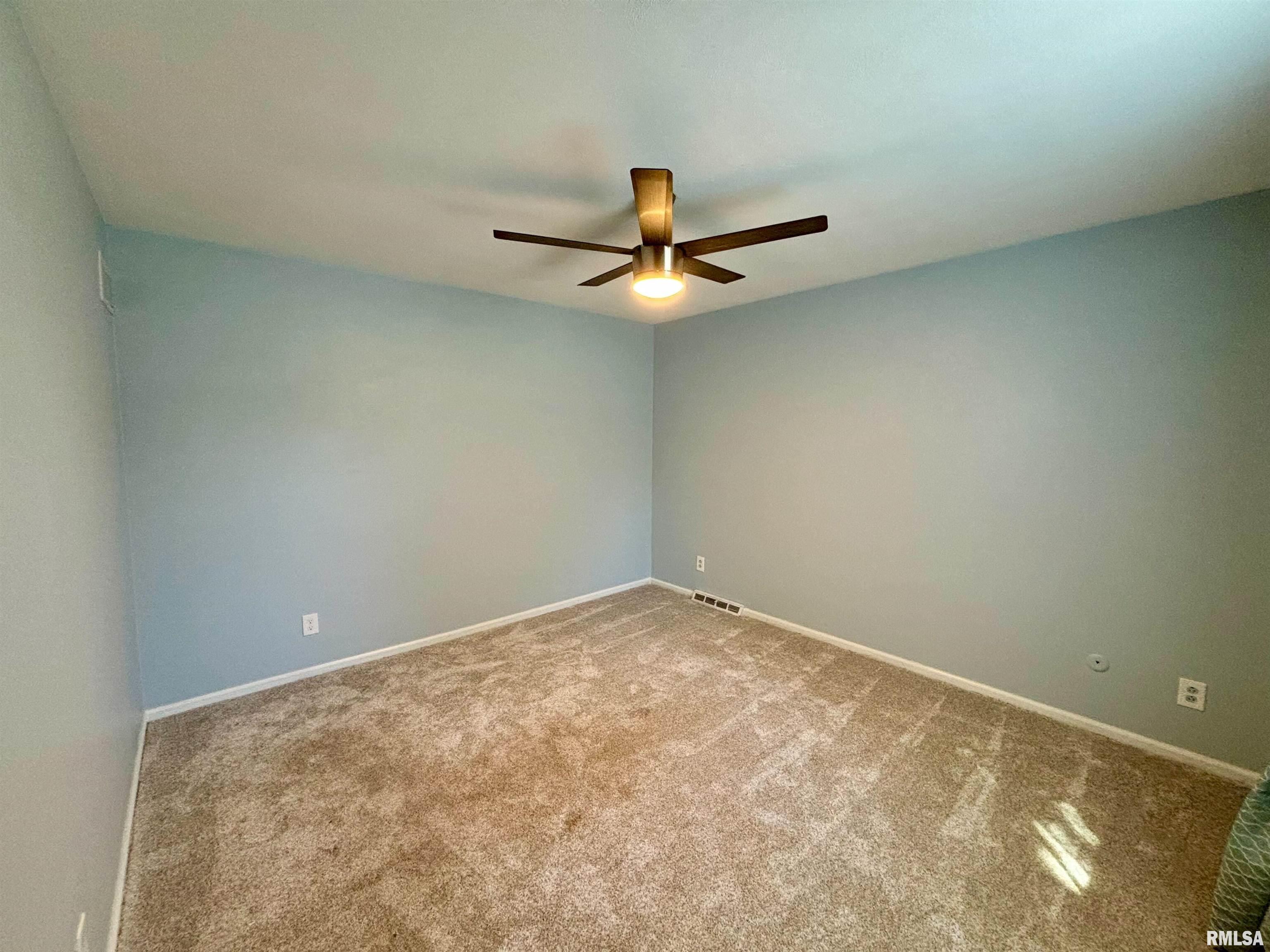 6503 North Post Oak Road Peoria, IL 61615 - Photo 35 of 49 Gallery Image 35
