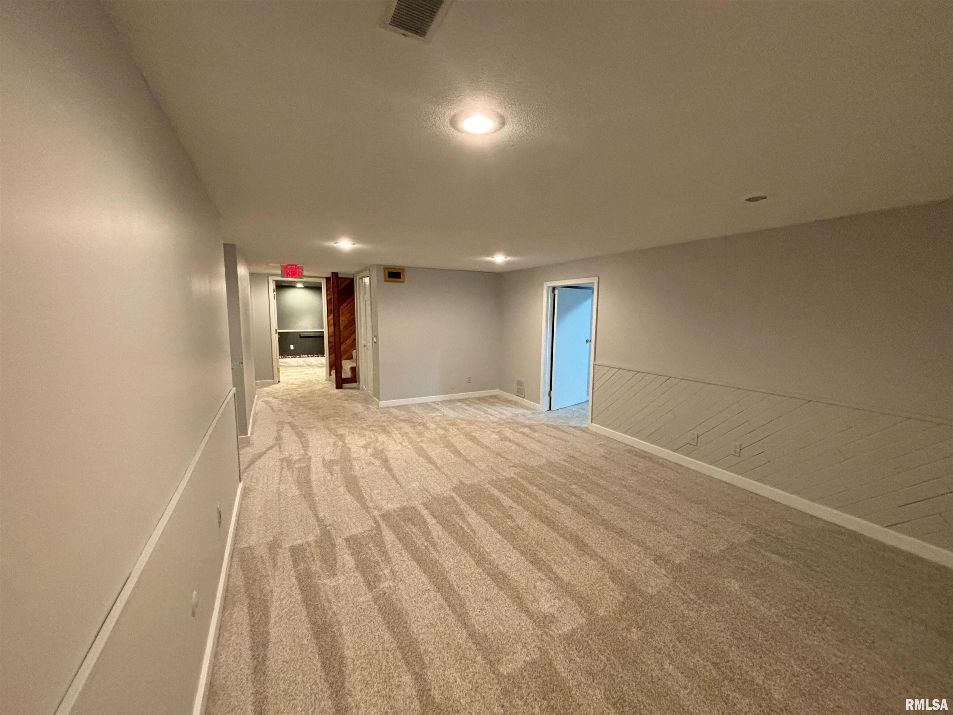 6503 North Post Oak Road Peoria, IL 61615 - Photo 43 of 49 Gallery Image 43