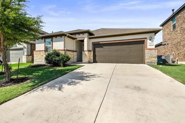 $2,100 | 1421 Itzel Bend, Leander, TX 78641