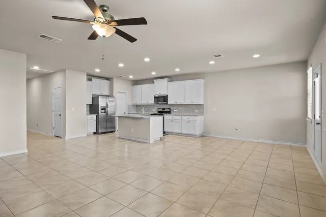 $2,099 | 1421 Itzel Bend, Leander, TX 78641