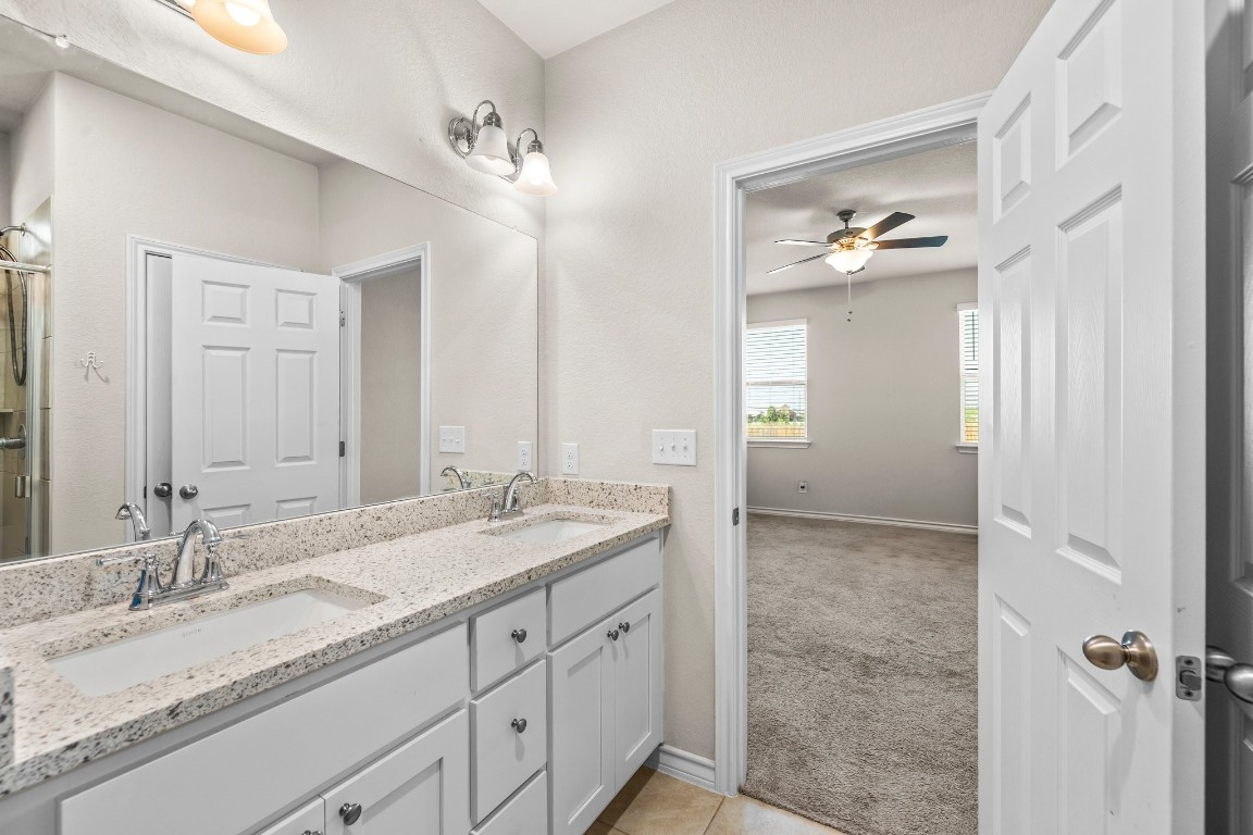 1421 Itzel Bend Leander, TX 78641 - Photo 17 of 29